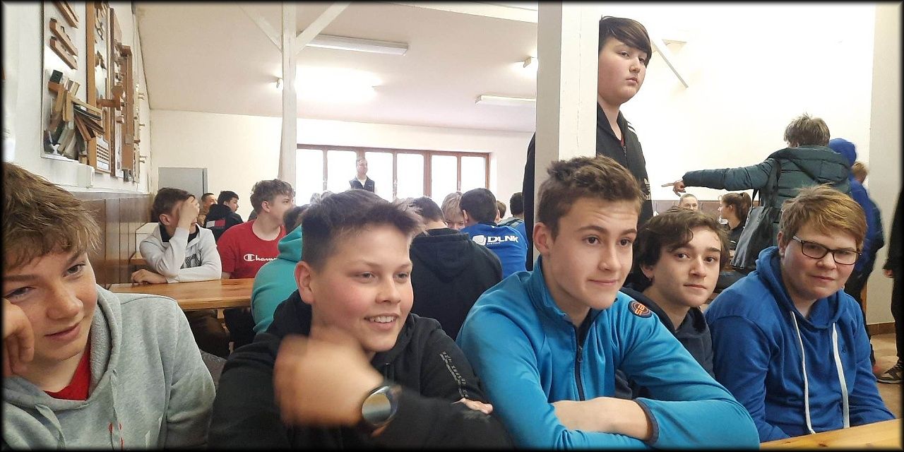 https://www.zs-smirice.cz//public/galerie/uf/2022I23/2023_04_soz